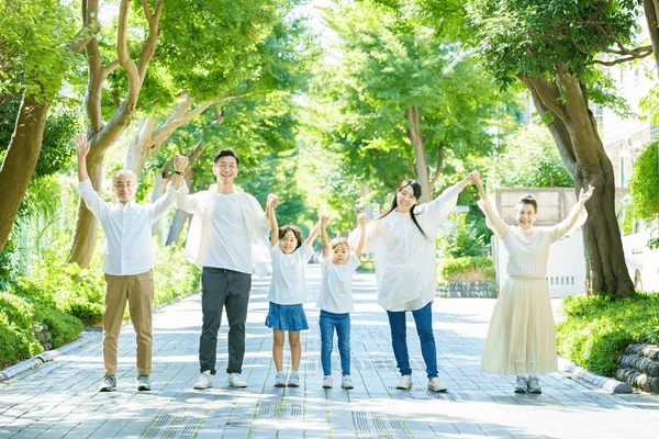 喜ぶ人たち